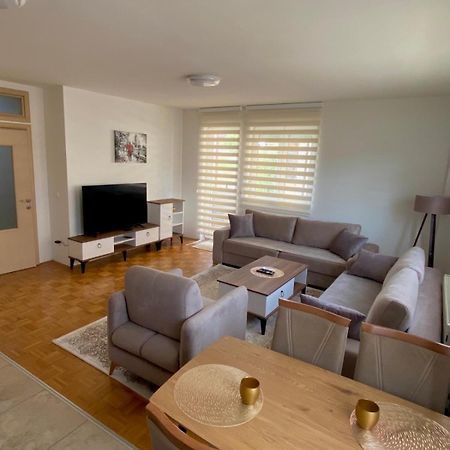 Gray Apartment 1 פרישטינה מראה חיצוני תמונה