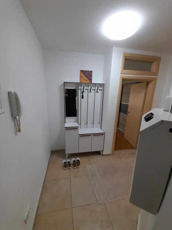 Gray Apartment 1 פרישטינה מראה חיצוני תמונה