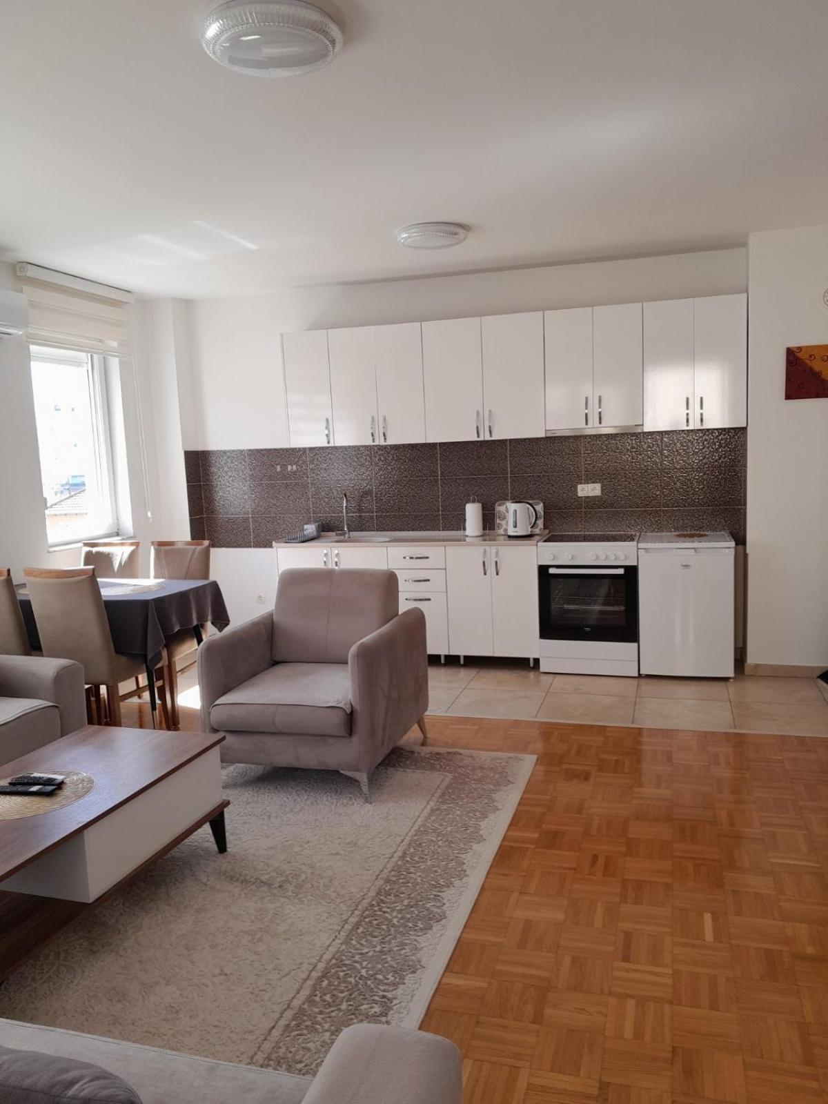 Gray Apartment 1 פרישטינה מראה חיצוני תמונה